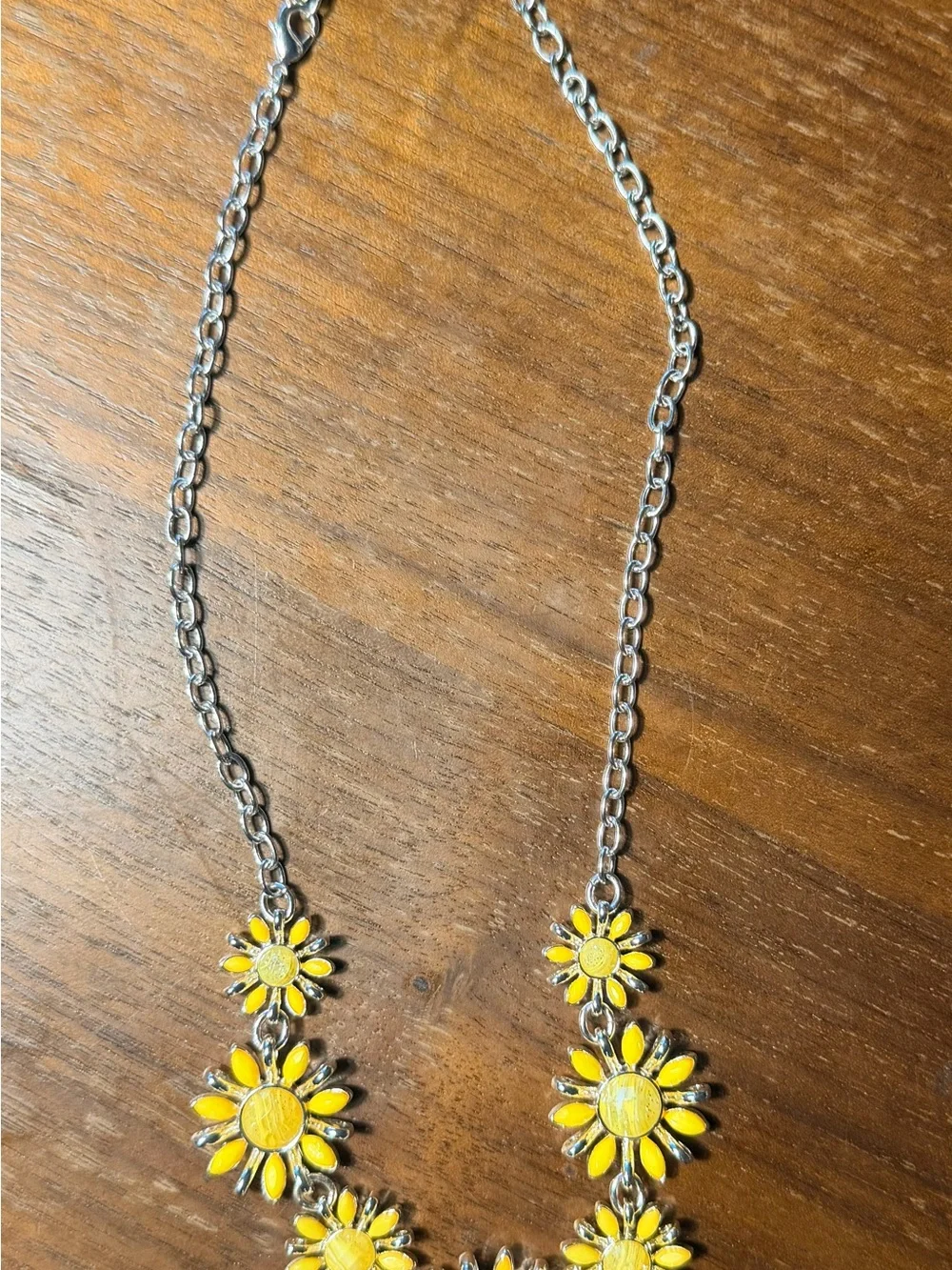Bright Yellow Daisy Pendant Necklace - Unbranded